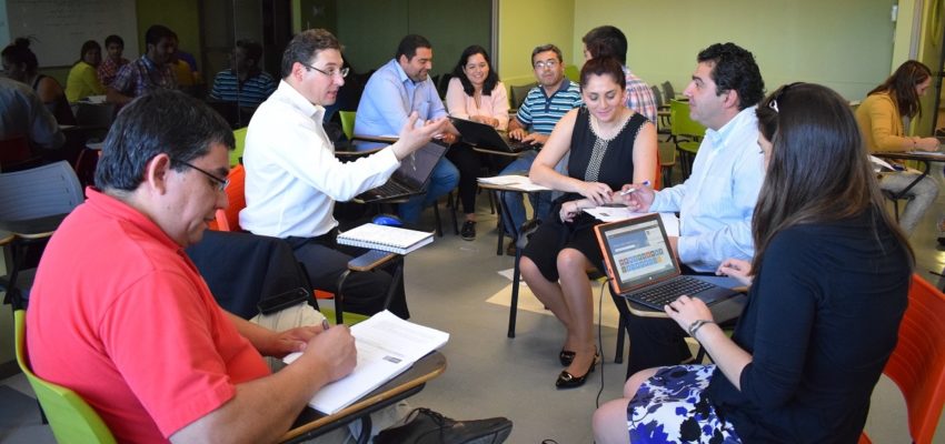 U. Autónoma de Chile dicta taller de fondos concursables para docentes
