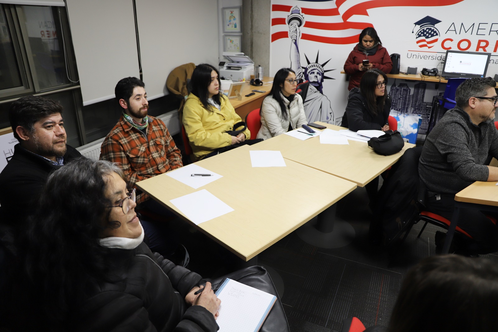 universidad autonoma american corner curso