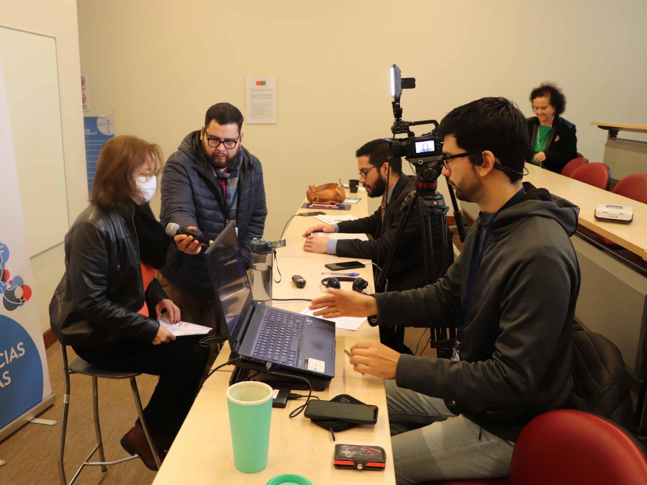 personas en audiencia