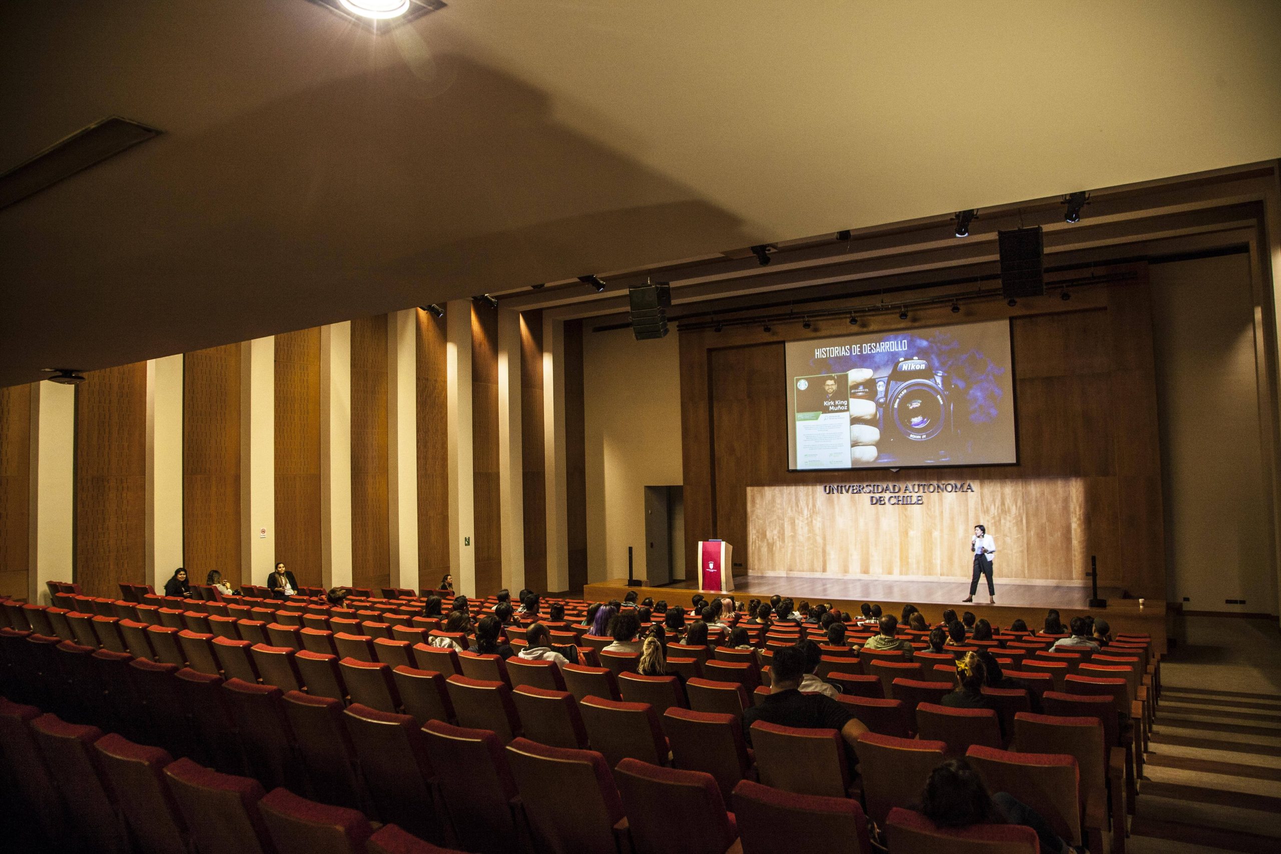 Auditorio Sede Santiago Universidad Autónoma de Chile