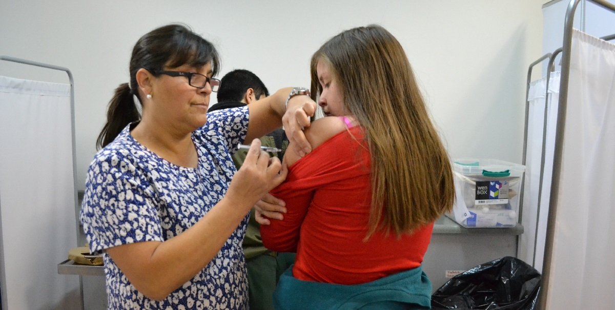 Enfermería apoya campaña de vacunación antiinfluenza en el Maule