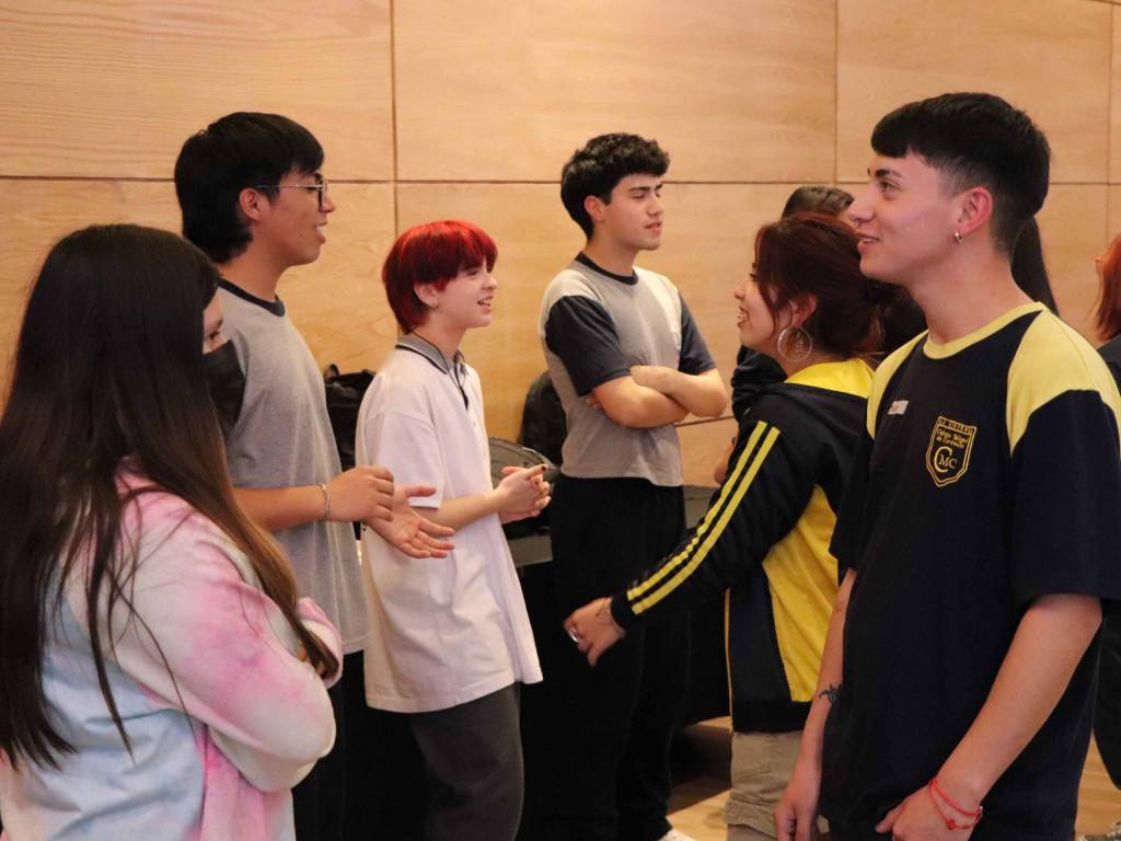 Escolares en la Academia de Líderes