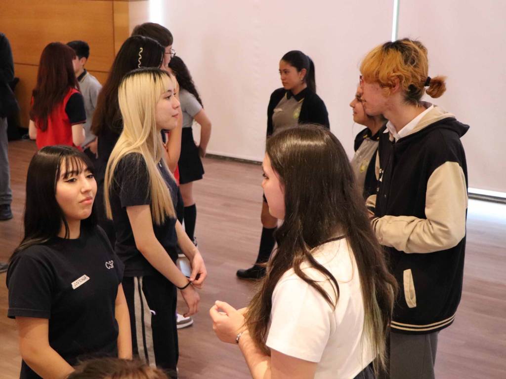 Escolares en la Academia de Líderes