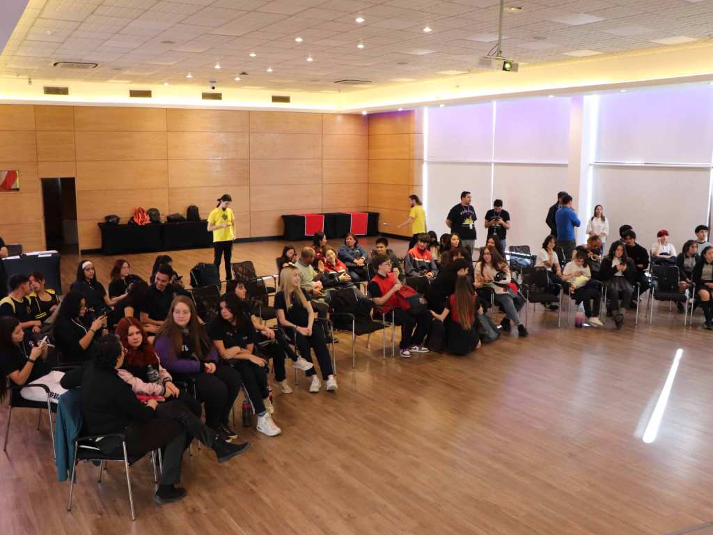 Directivas escolares de diferentes colegios participaron de la Academia de Líderes