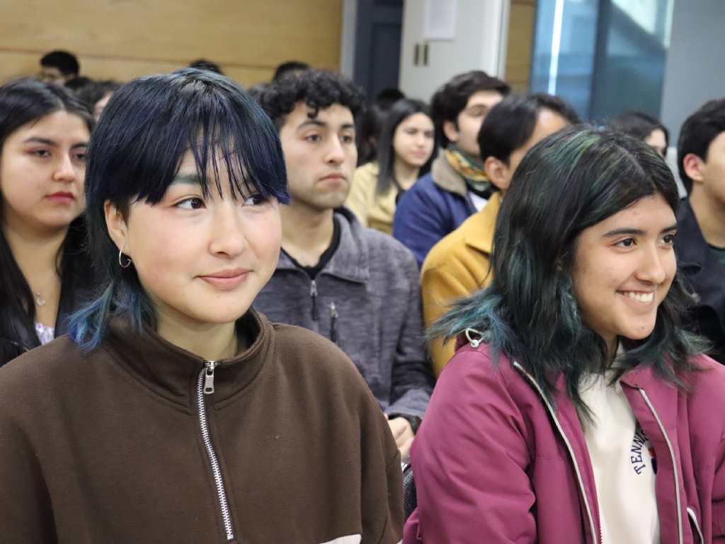 Estudiantes presentes en la II Jornada de Experiencia Estudiantil