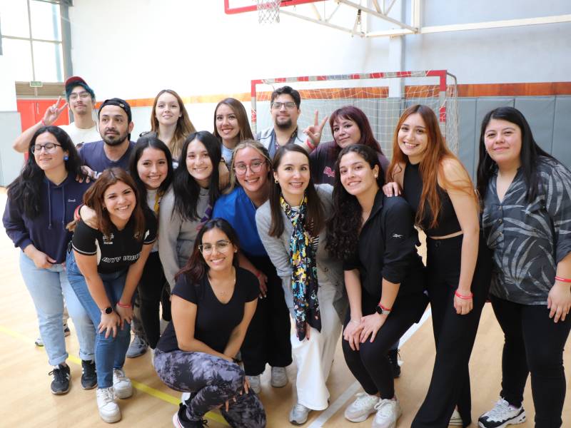 Foto grupal estudiantes de odontología