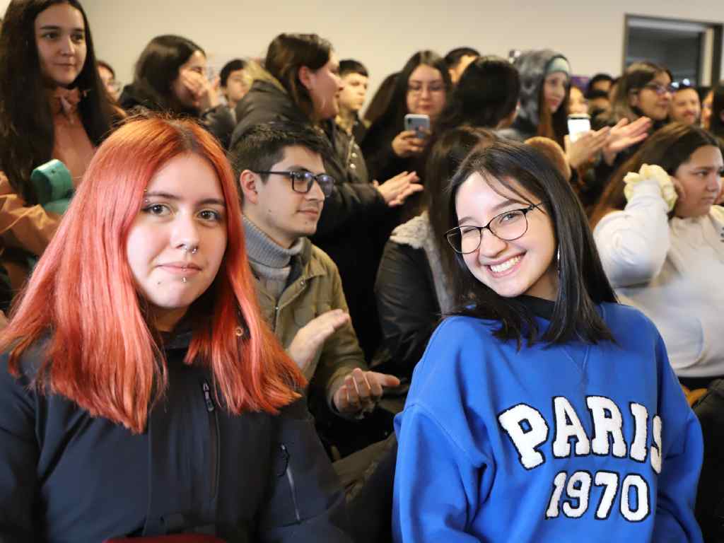 Estudiantes posando 