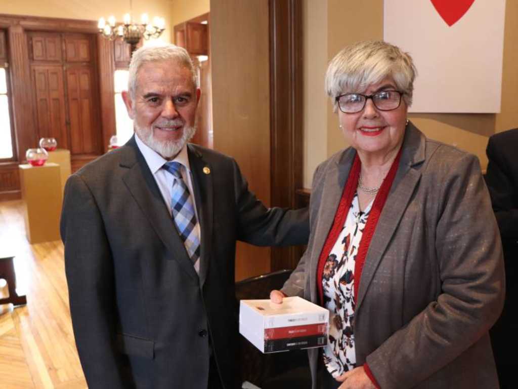 Luz María Méndez y Francisco Baghetti