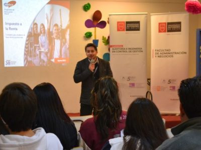 Proyecto de VcM acerca temas tributarios a alumnos de enseñanza media