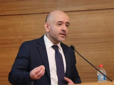 Estudiantes de la Carrera de Administración Pública reciben clase magistral “Gobierno digital y Agenda de Modernización del Estado”