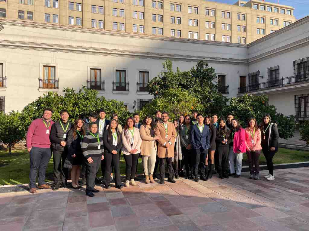 Estudiantes en el Palacio de La Moneda