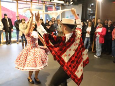 Colaboradores de la Universidad Autónoma sede Temuco celebraron Fiestas Patrias