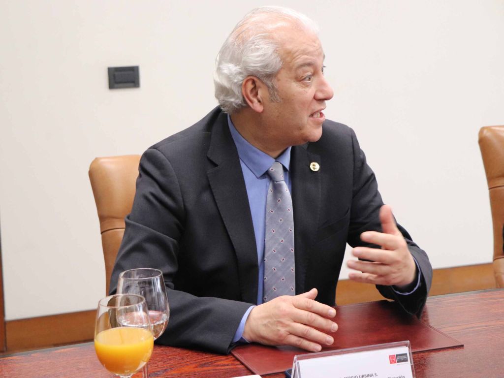 Sergio Urbina, director de la Escuela de Alta Dirección