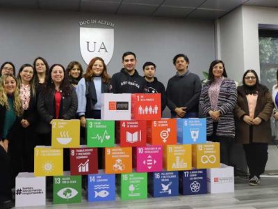 Grato desayuno de bienvenida para estudiantes del Club de Lectura