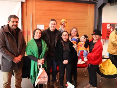 Lanzamiento del libro «La Voz de las Titiriteras en Chile» permitió visibilizar el trabajo de las mujeres en el oficio
