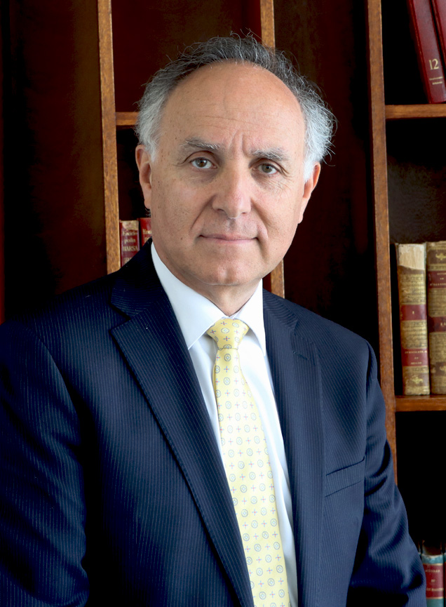 foto perfil rector doctor teodoro ribera