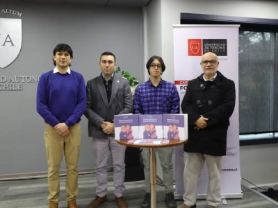 Lanzan libro “Estrategias comunicativas para cuidadoras/es de personas con demencia” por académicos y estudiantes de la carrera de Fonoaudiología