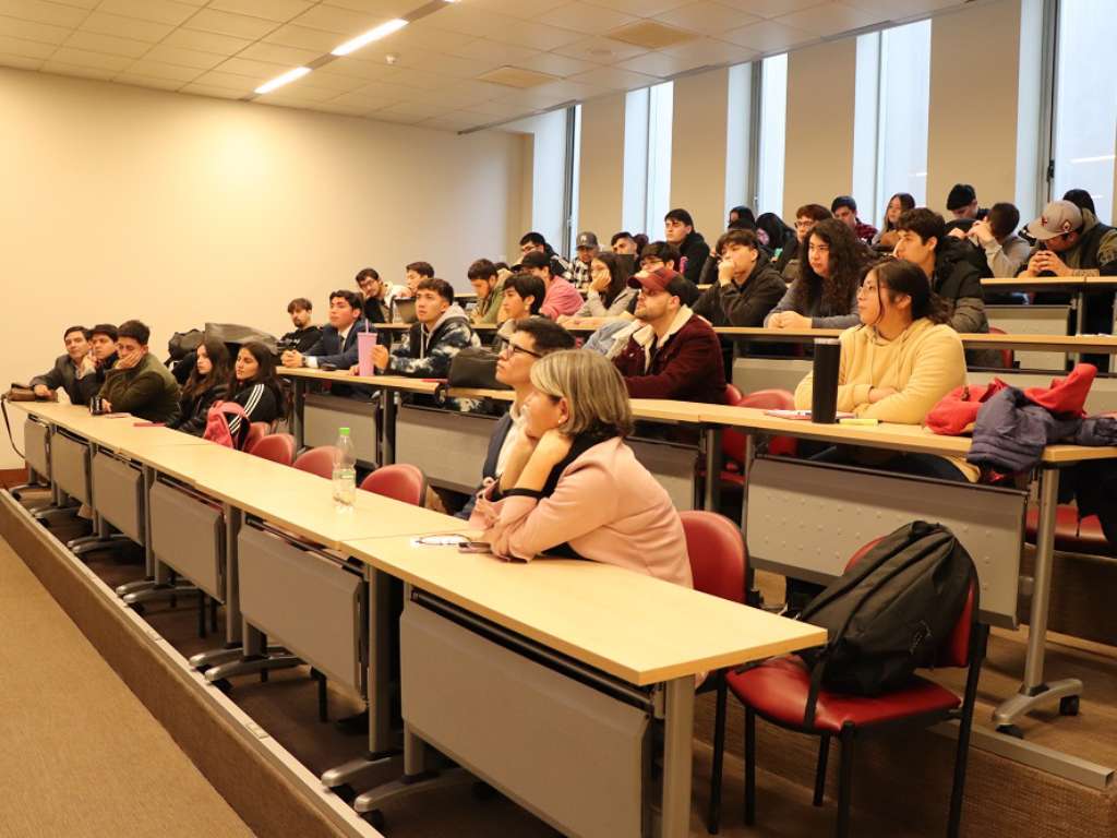 Estudiantes en una de las jornadas del seminario