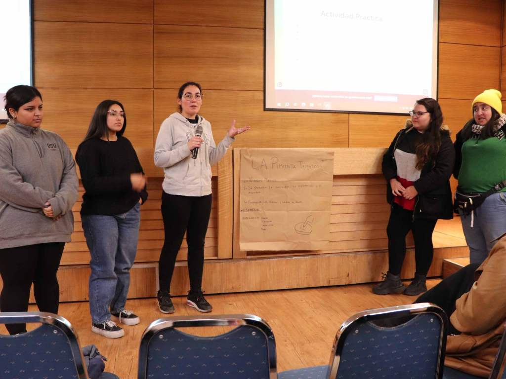 Exposición durante el seminario