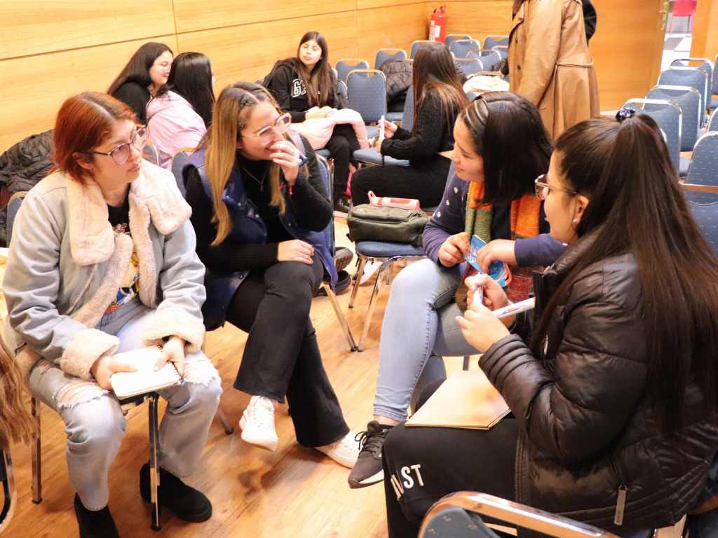 Estudiantes durante el seminario