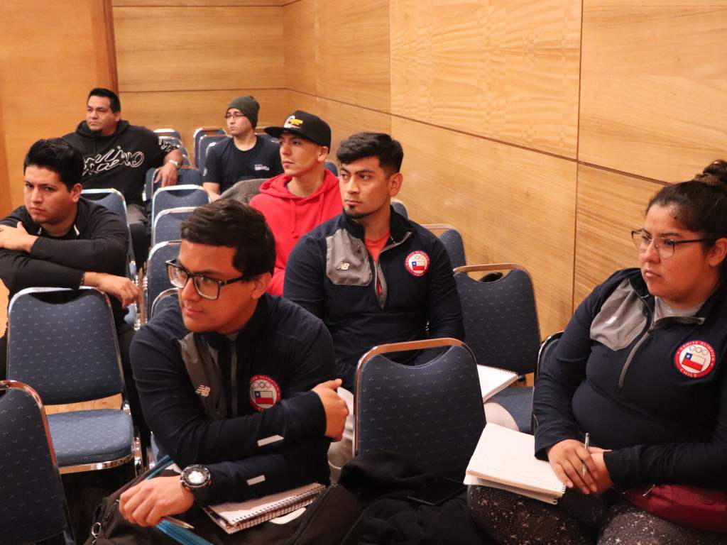 Miembros del Comité Olímpico de Chile presentes en el seminario