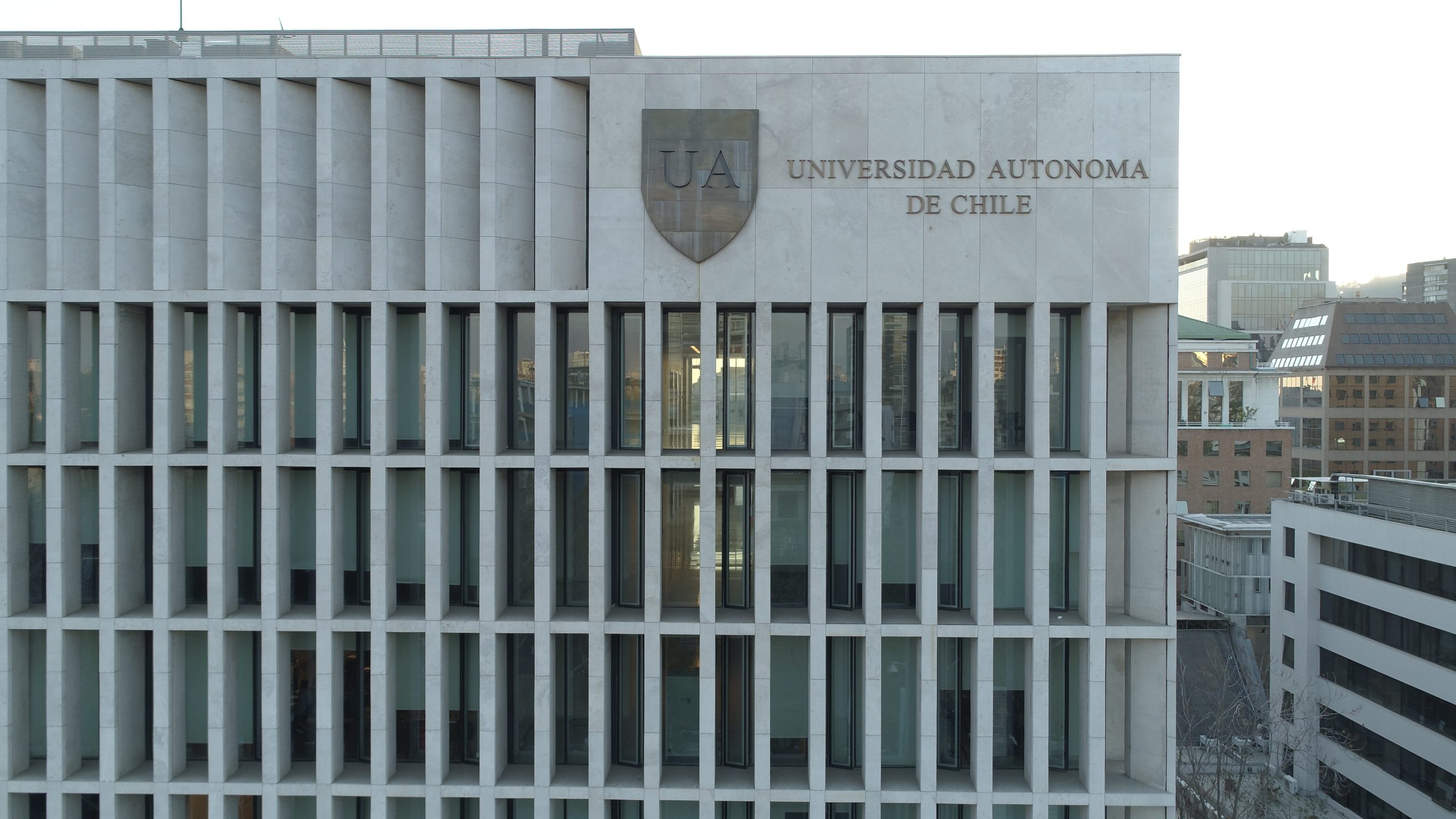 Universidad Autónoma y Secretaría de Educación de Bogotá lanzan guía gratuita sobre IA para docentes