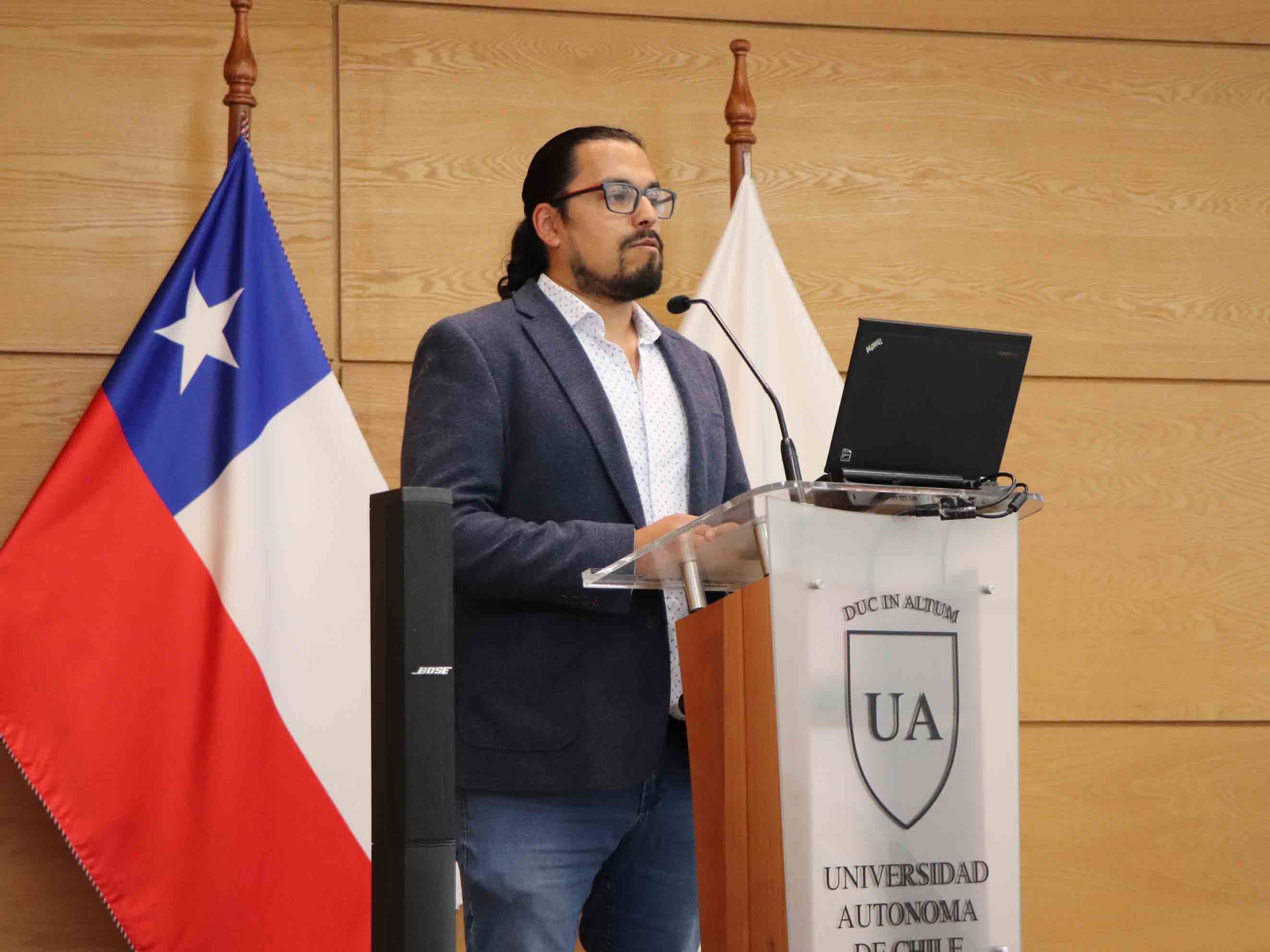 Profesor Vicente Salinas