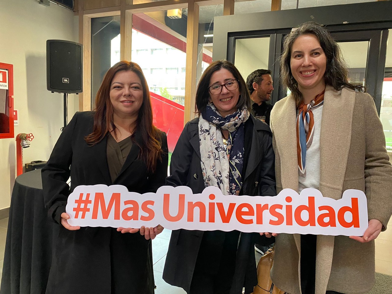 Celebran 20 años de gestión en la sede Temuco 