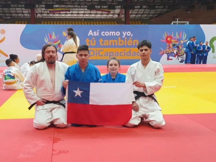 juveniles estudiantes medalla autonoma 3