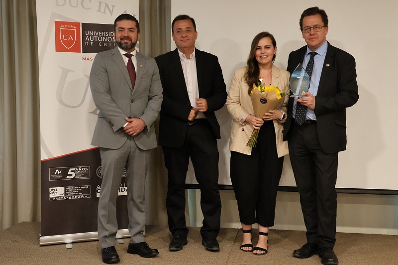 Premios Mas Region Mas Universidad. Fernando Jimenez Maria Jose Jimenez Claudio Reyes web