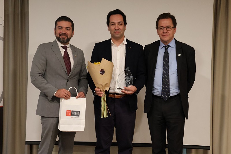 Premios Mas Region Mas Universidad. Luis Morales web