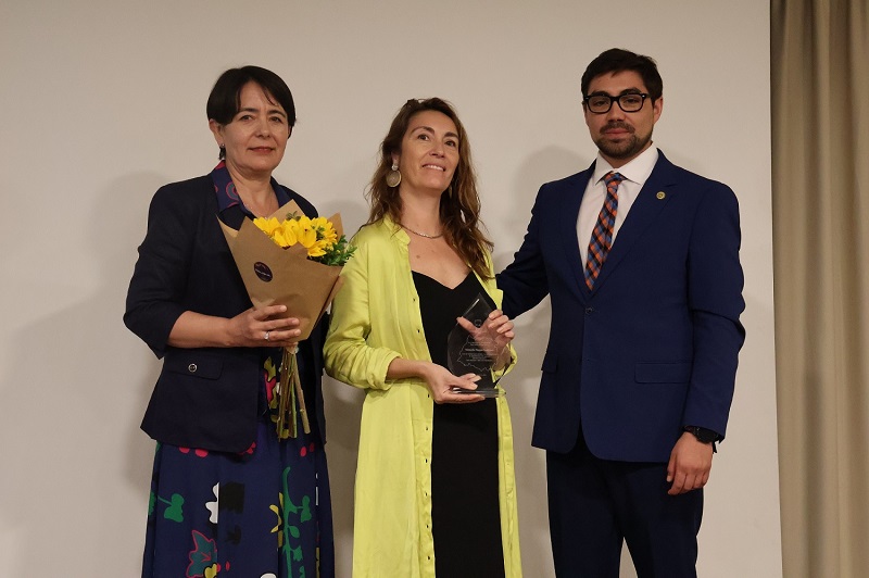 Premios Mas Region Mas Universidad. Victoria Flores web