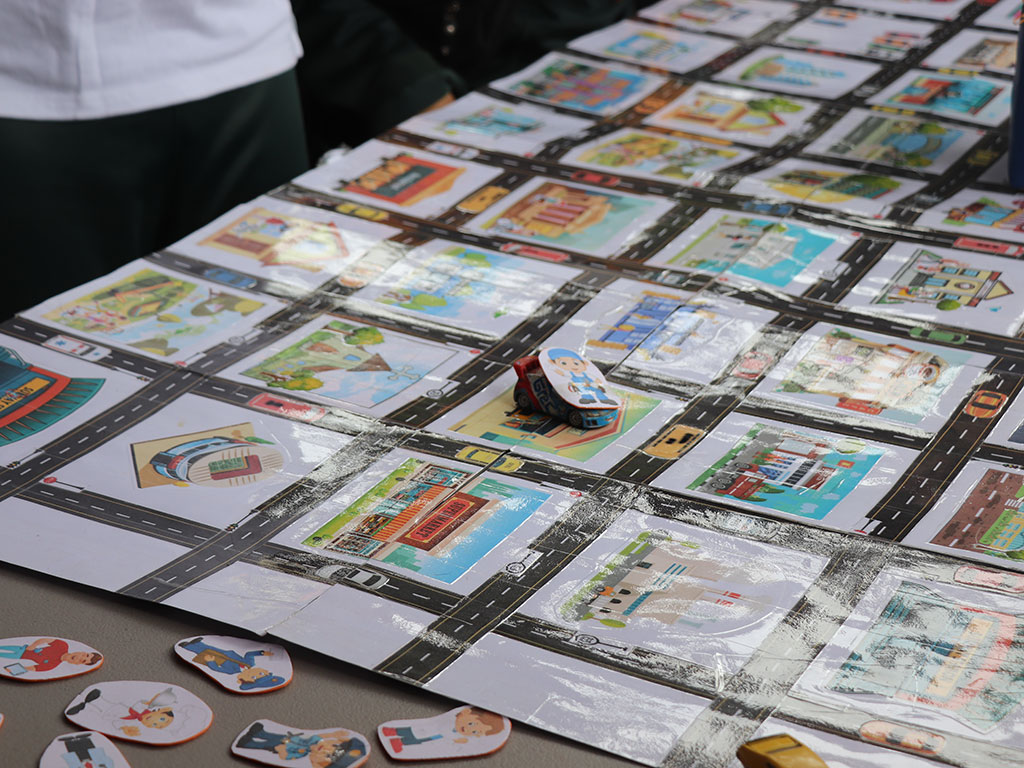 Feria Inglés en Escuela Especial Los Cedros del Líbano