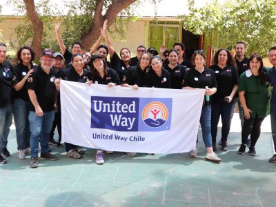Colaboradores de Sede Santiago vivieron la primera versión de trabajos voluntarios junto a los niños y niñas del Jardín Infantil Campo Lindo de Pudahuel
