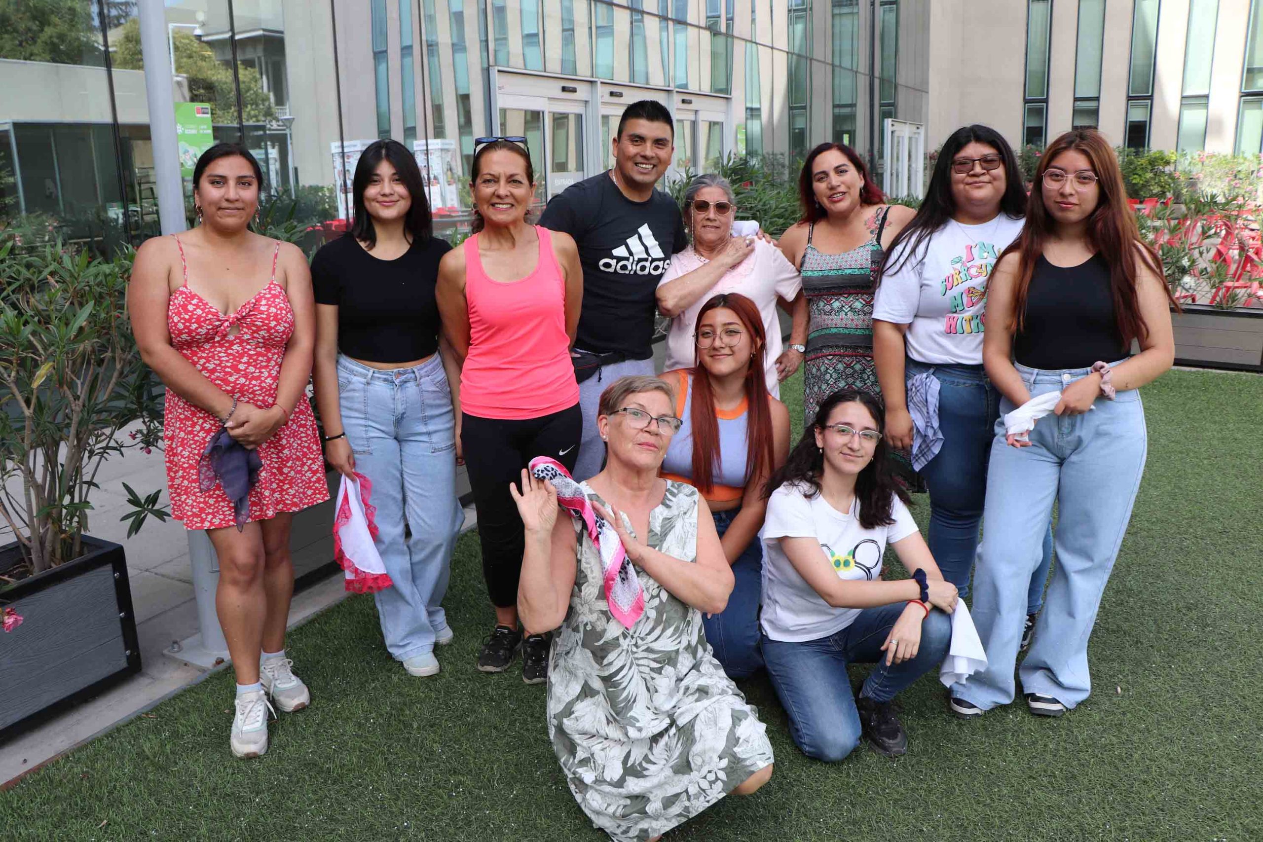 Participantes del taller de cueca