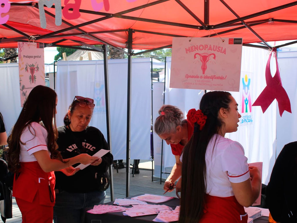 Feria con Facultad de Ciencias de la Salud