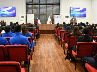Ingeniería en Control de Gestión realiza jornada de exploración de oportunidades con estudiantes secundarios