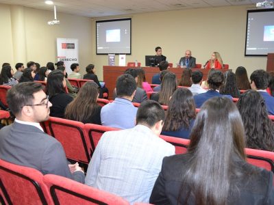 Estudiantes de Derecho fortalecen conocimientos en materias de herencia, posesiones efectivas y regularización de dominio