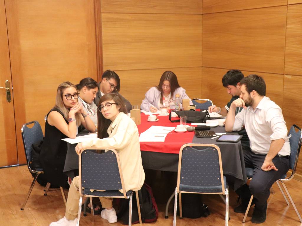 Estudiantes de El Llano