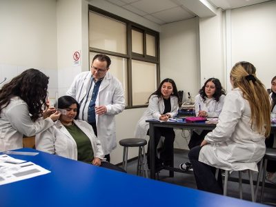 Desarrollamos competencias a cerca de 600 profesionales y académicos