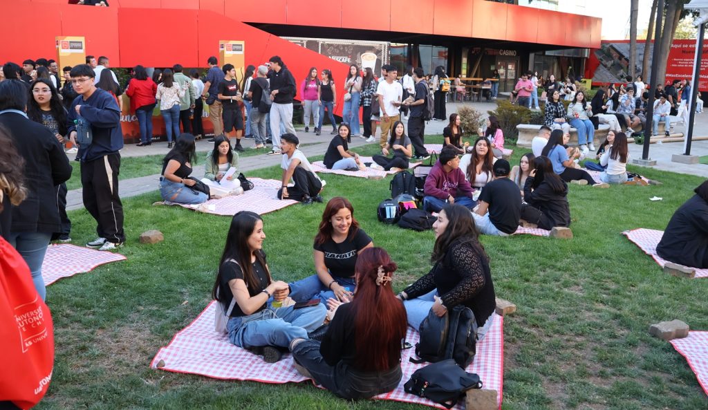 FOTO bienvenida estudiantes nuevos 5