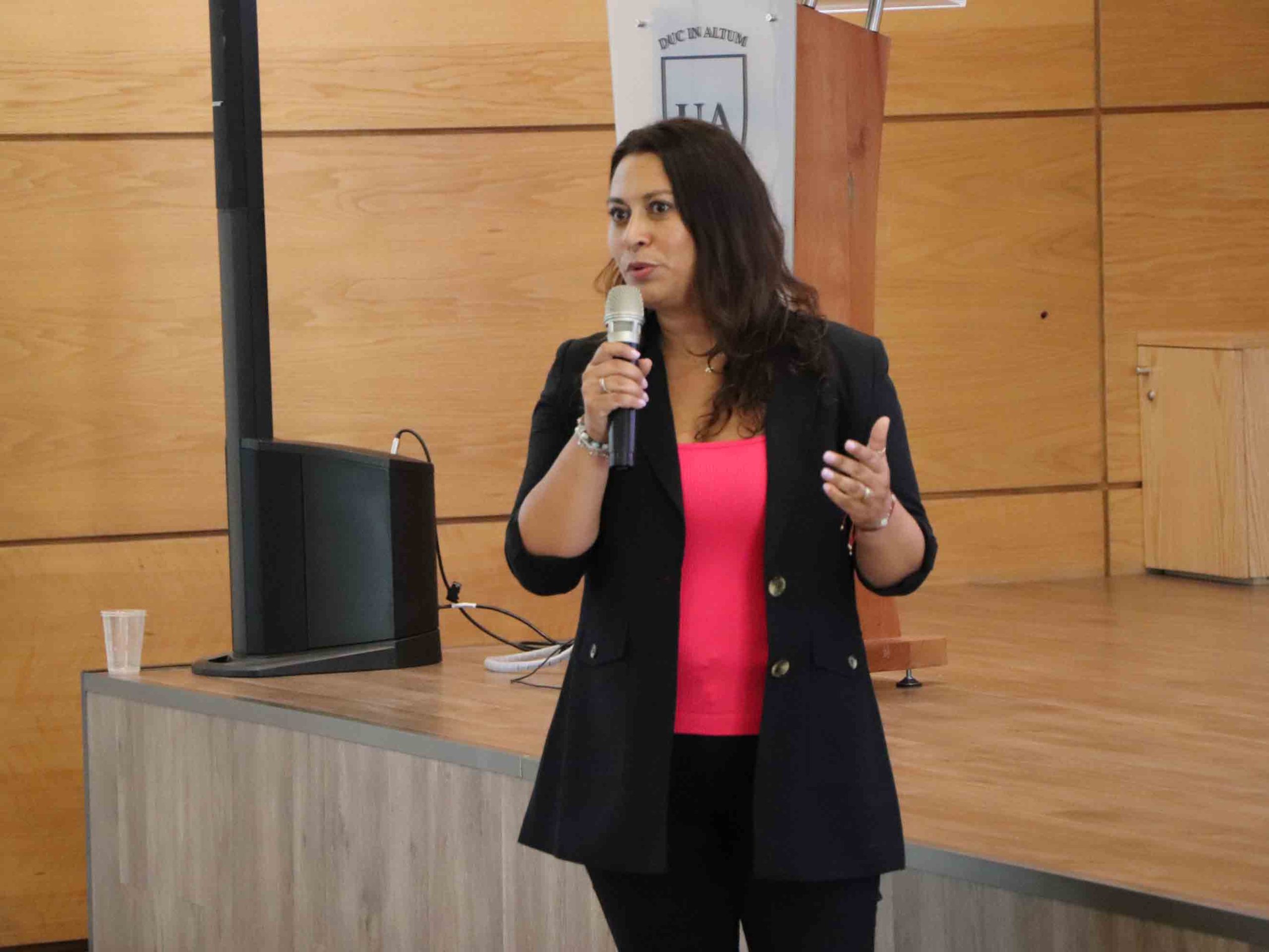 Lilybel Armijo, directora de carrera en santiago