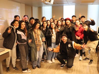 Estudiantes de la Carrera de Publicidad en Santiago participaron en un conversatorio junto a destacado publicista