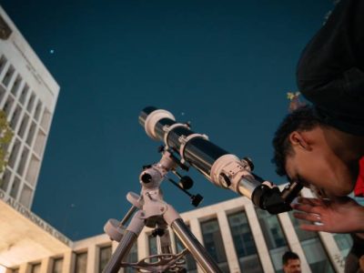 Más de cien personas disfrutaron de charlas y observaciones nocturnas por el “Día de la Astronomía"