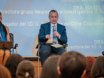 Miembro del Consejo Nacional de Investigación de Italia expuso en seminario sobre regulación de Inteligencia Artificial