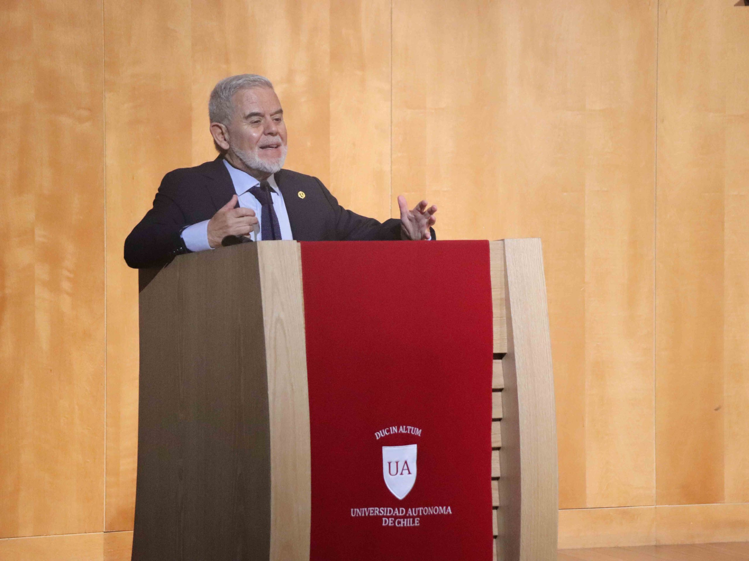 Vicerrector Sede Santiago
