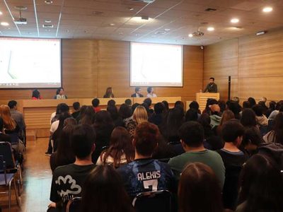 Facultad de Ciencias Sociales y Humanidades celebró su inicio de año académico con ponencia sobre los desafíos de la intervención social en Latinoamérica