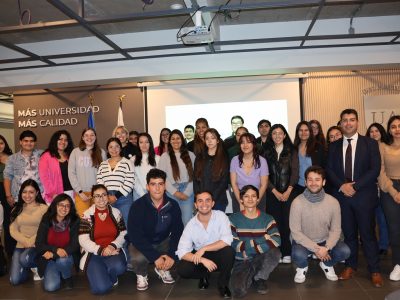  40 estudiantes se formarán como Tutores y Ayudantes SAAC en este Semestre Otoño 2024