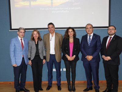 Seminario Informalidad Laboral: "Propuestas para un futuro mejor" abordó posibles soluciones a este panorama nacional