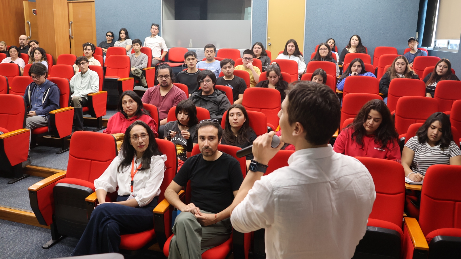 FOTO charla felicidad 4 1